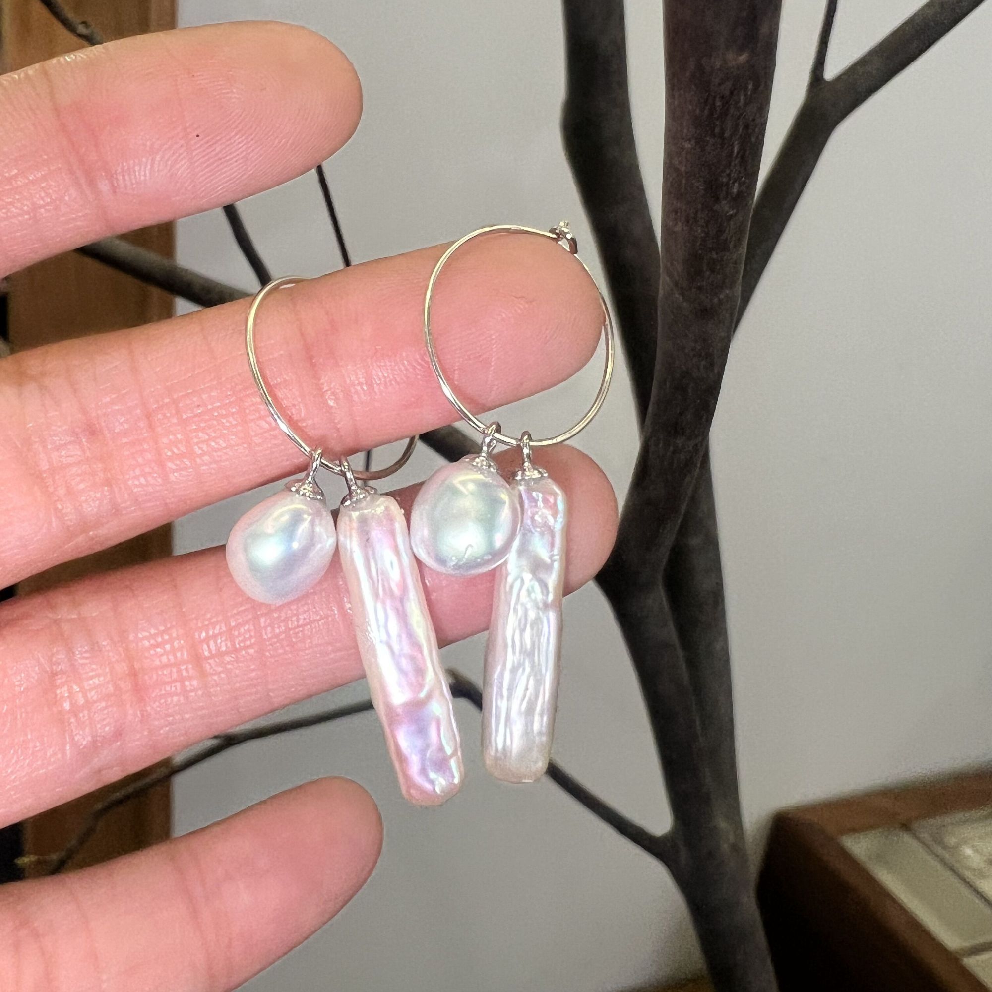 JUNMU小银条巴洛克珍珠耳环简约淡水珍珠耳圈小众设计感耳扣耳钉