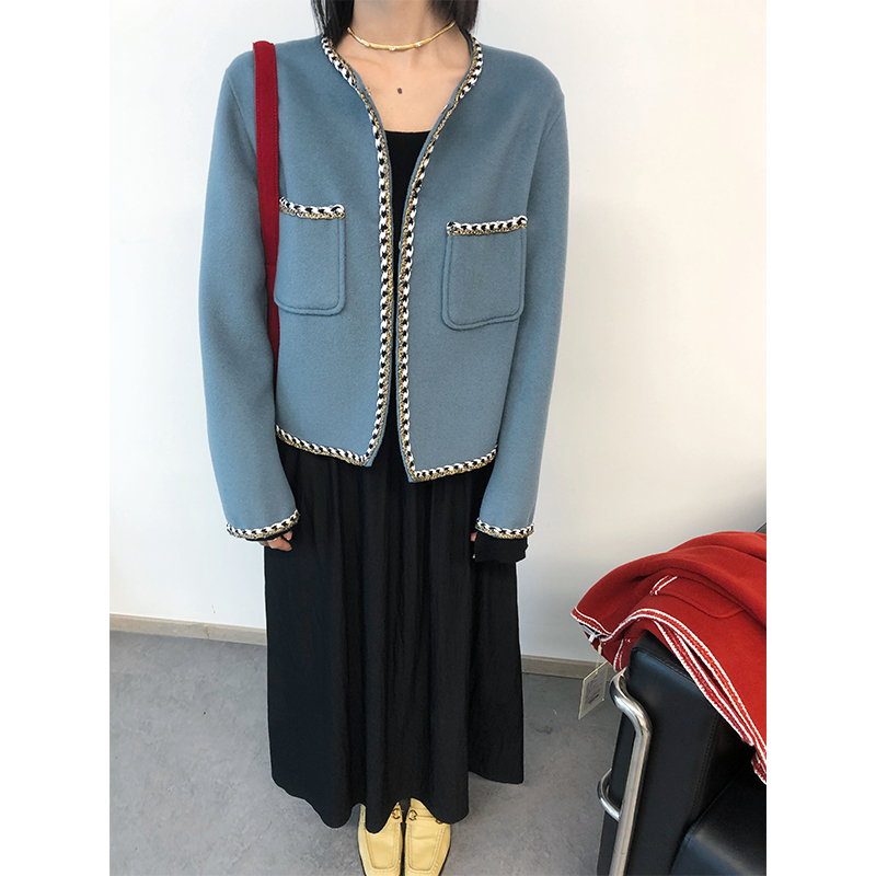 鹭青一 小香毛呢外套女秋冬绵羊毛短款上衣L22W210N