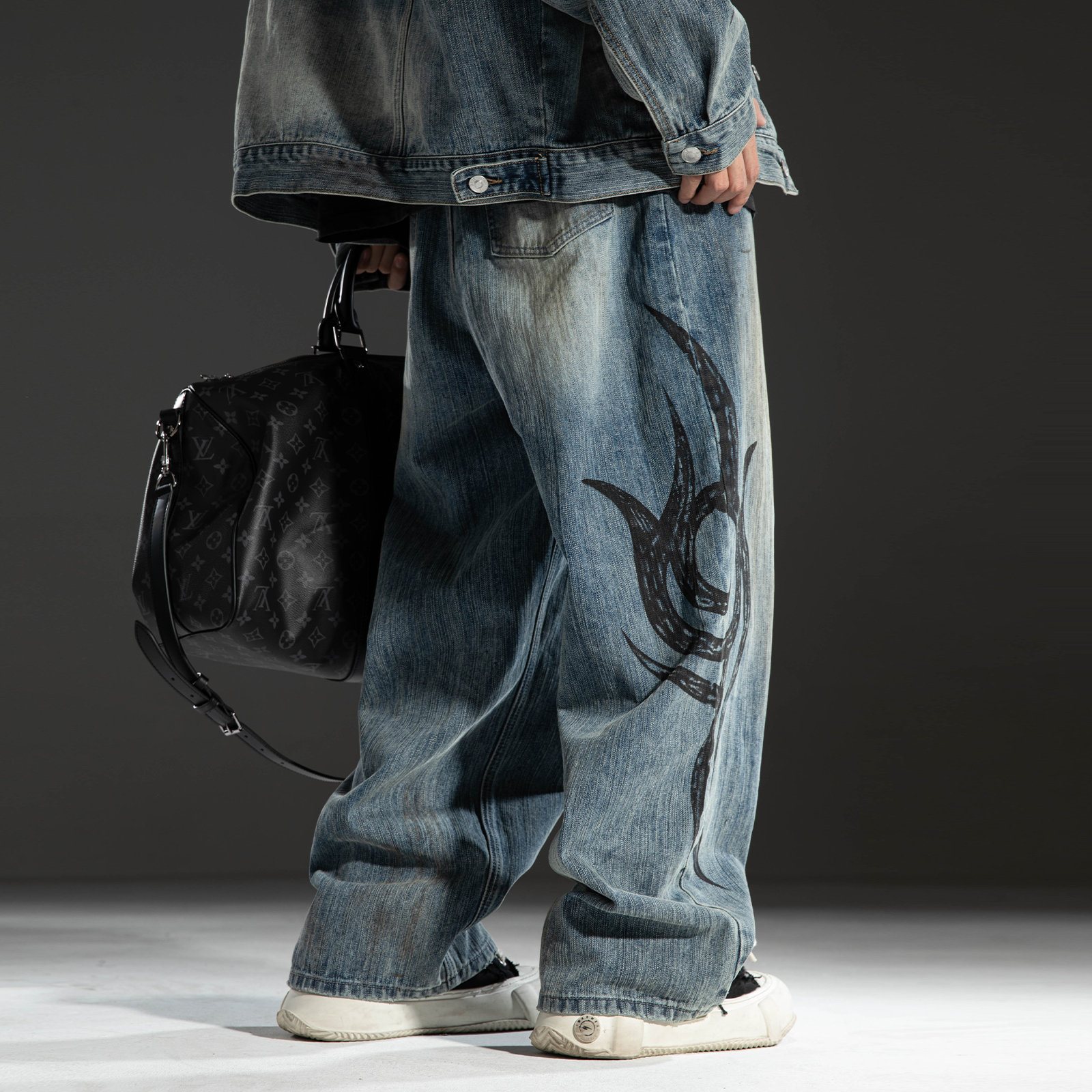 S123红人上新【巴黎风格】图腾印花直筒裤男女同款废土风牛仔长裤潮