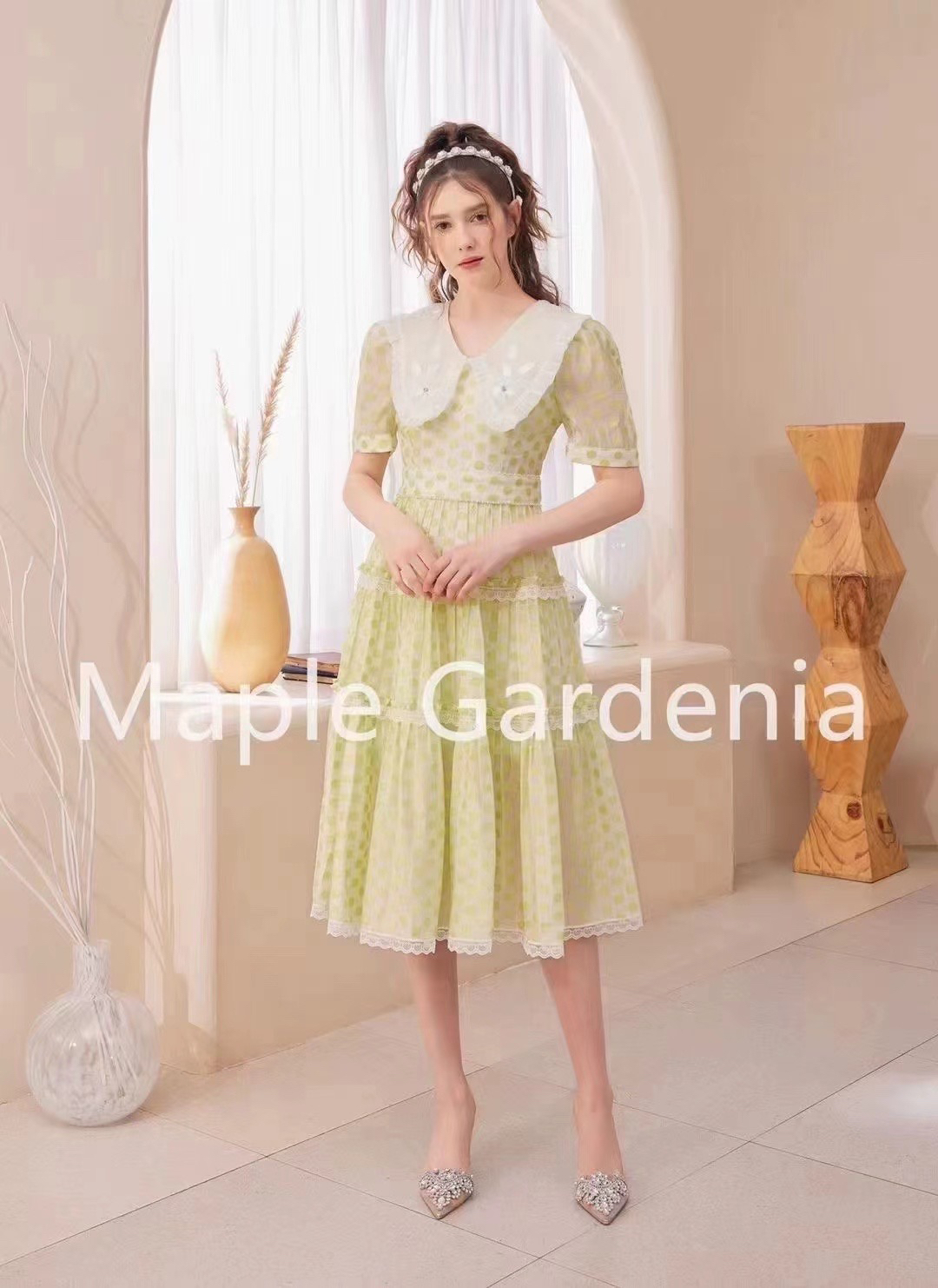 显瘦气质时尚收腰温柔甜美法式连衣裙娃娃领夏季裙子