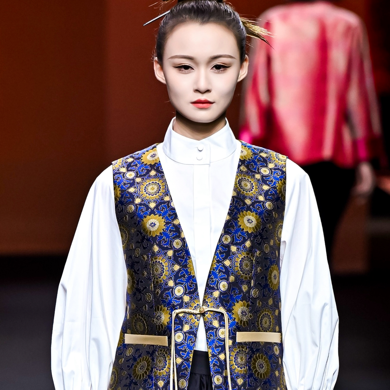 【上久楷大小团花】极简时髦宋锦马甲CD2167632