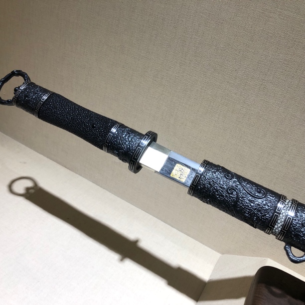 龙影刀剑-铁装环首刀 毛铁夹钢 木胎附鱼皮 铁装错银丝 未开刃