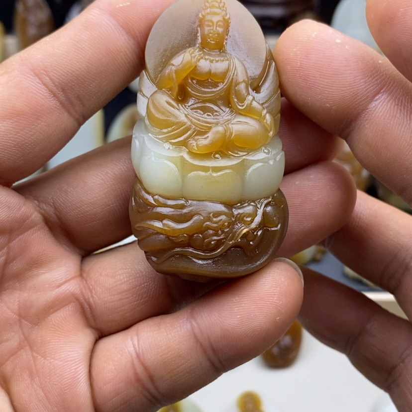【闪购商品】和田玉（糖玉）颈饰未镶嵌B***n