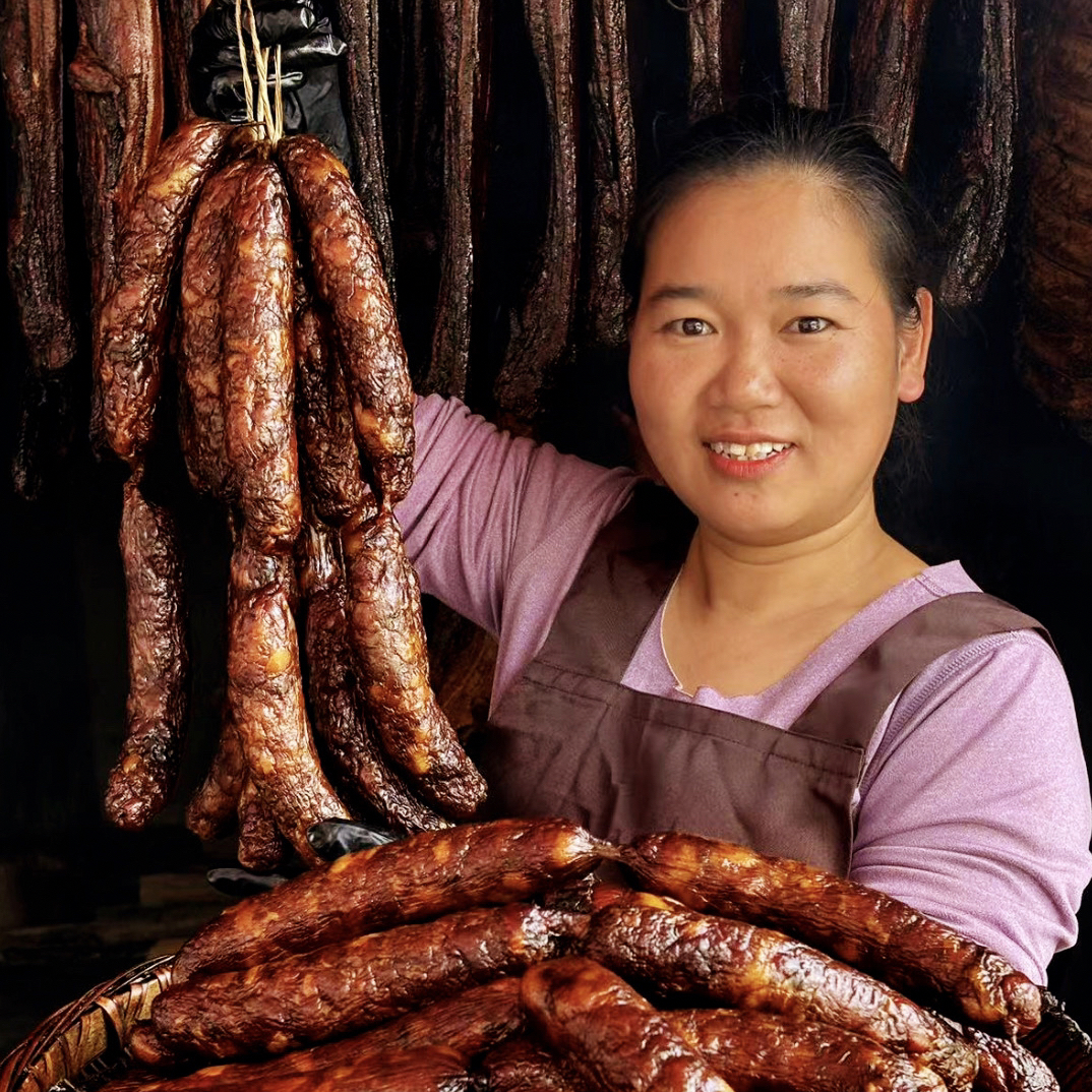 遵义柏香丫青冈材烟熏香肠