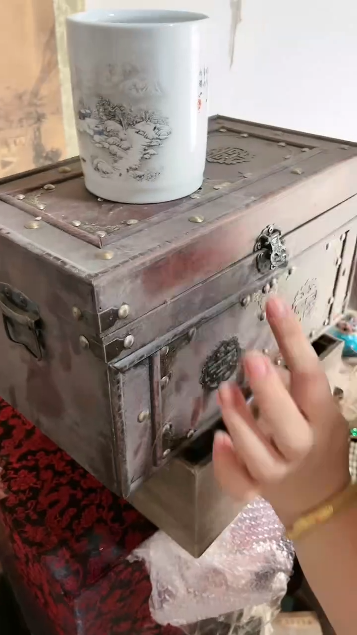 【闪购商品】摆件景德镇陶瓷大花瓶m369