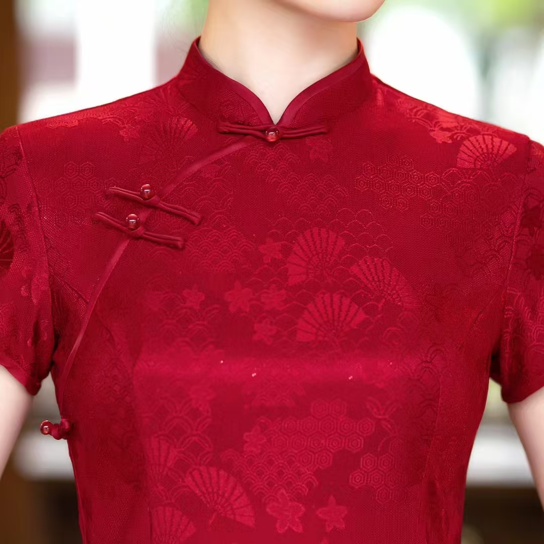 如意团扇酒红蕾丝复金复针织底喜婆婆喜妈妈旗袍连衣裙布料面料