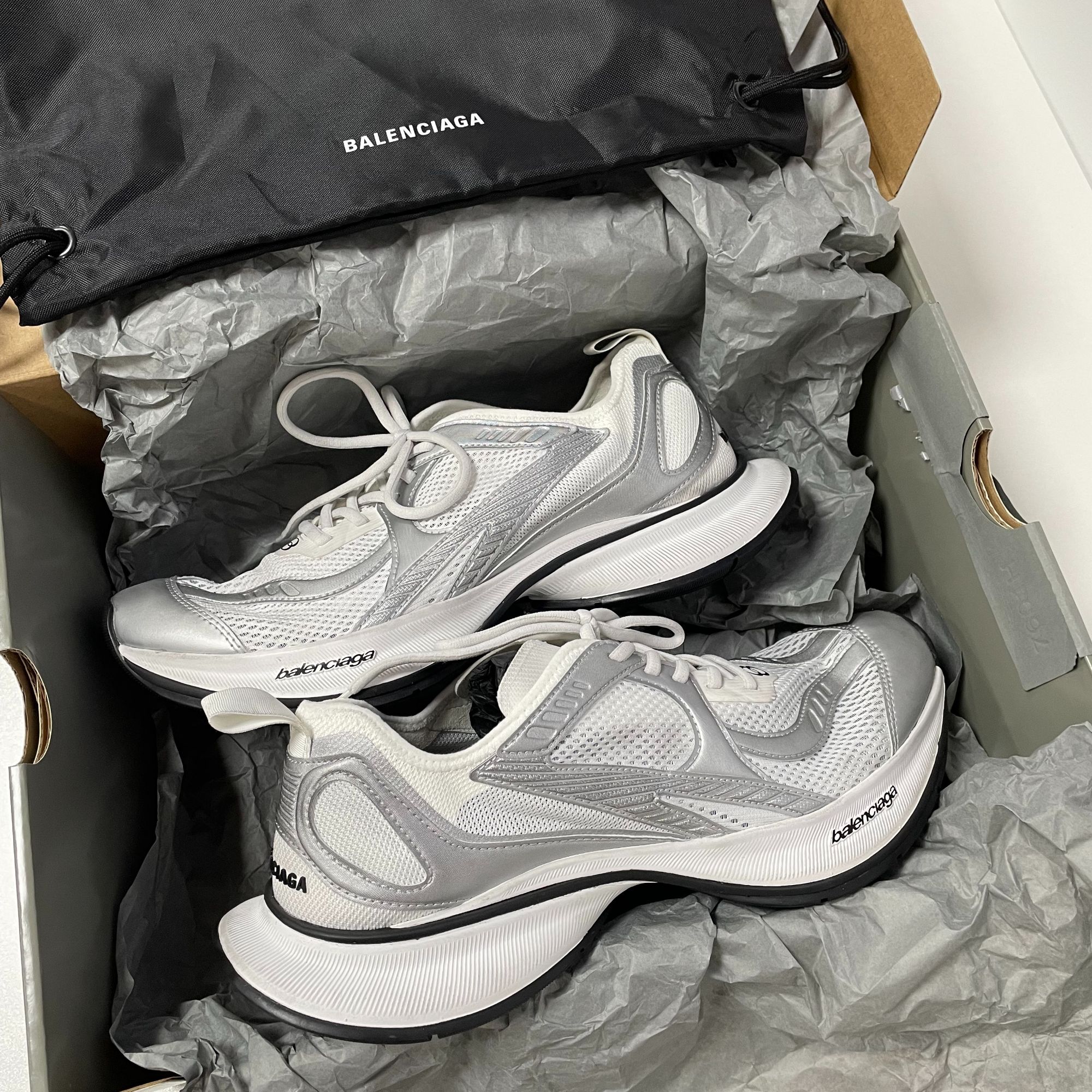 未使用 Balenciaga/巴黎世家 银白色 CIRCUIT网眼透气跑步鞋