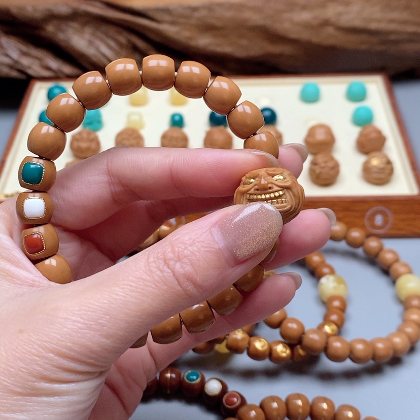 【闪购商品】桃核吊坠空*