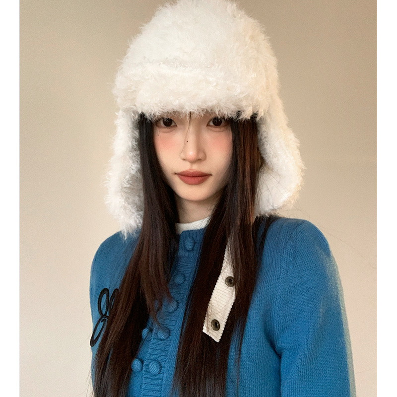 毛绒绒加厚雷锋帽女冬季氛围感大头围保暖旅行户外骑行白色护耳帽