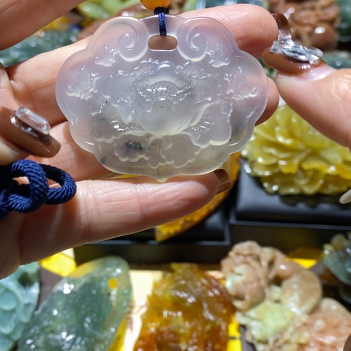 【闪购商品】蛇纹石玉颈饰合金