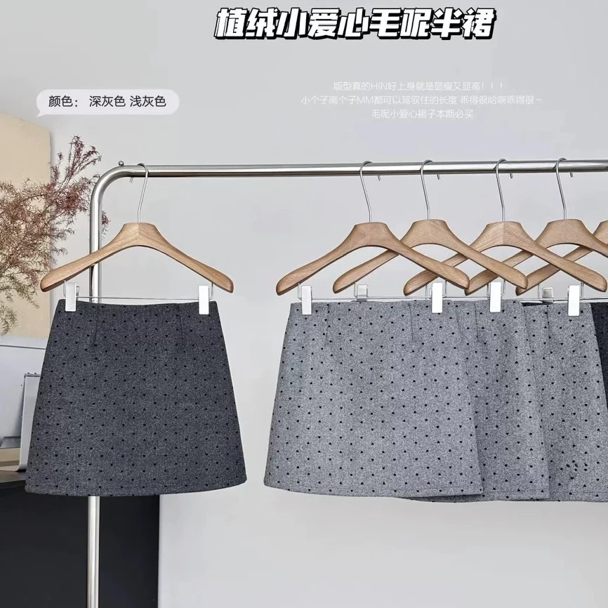 秋冬新款韩系植绒爱心毛呢短裙a字女高腰显瘦小个子A字半身短裙