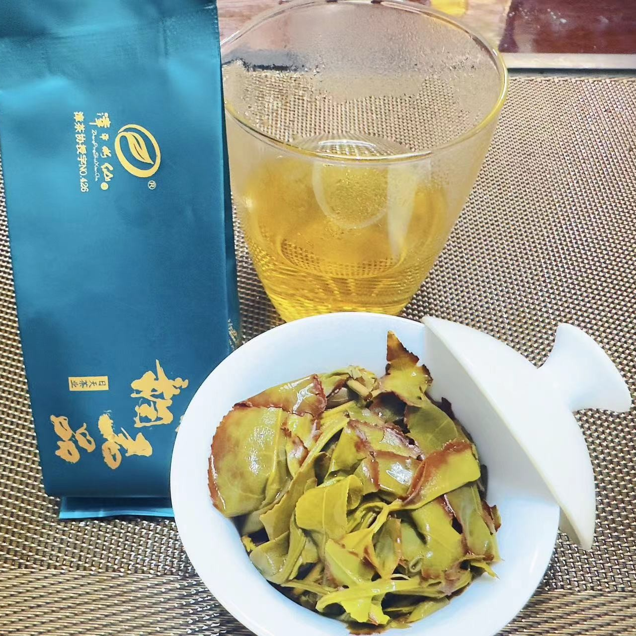 仙韵君品【兰馨型】香气清芬，优雅醇绵汤色金黄明亮漳平水仙