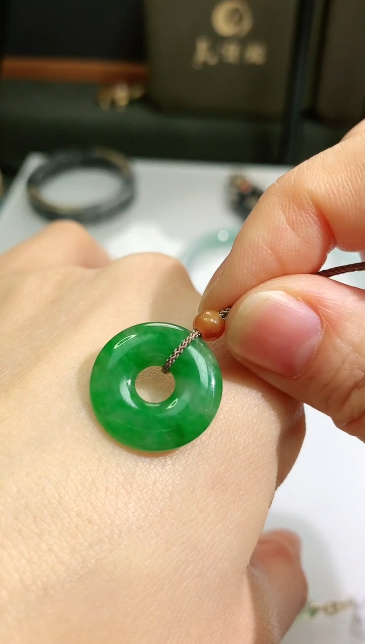 【闪购商品】翡翠颈饰未镶嵌吊坠
