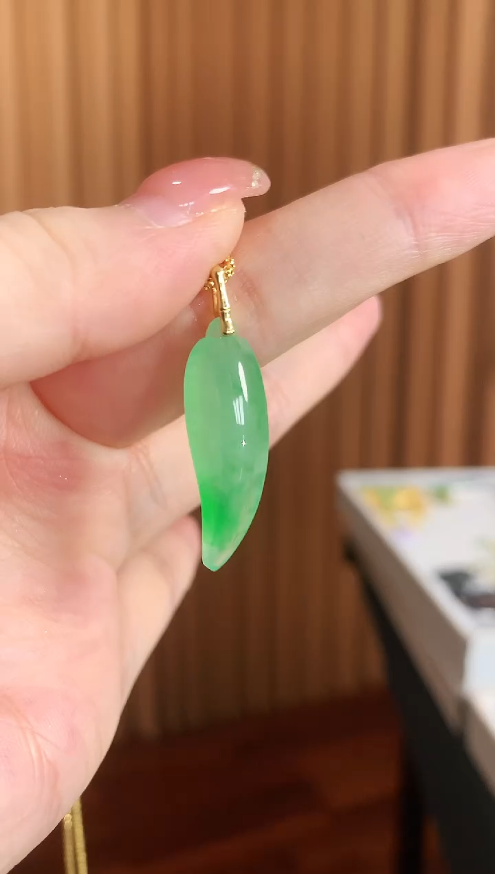 【闪购商品】翡翠颈饰18K金镶嵌吊坠 不含链