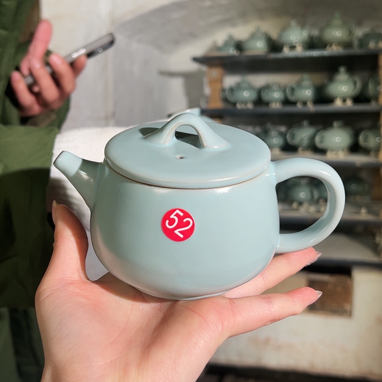【闪购商品】瓷手拉胚壶