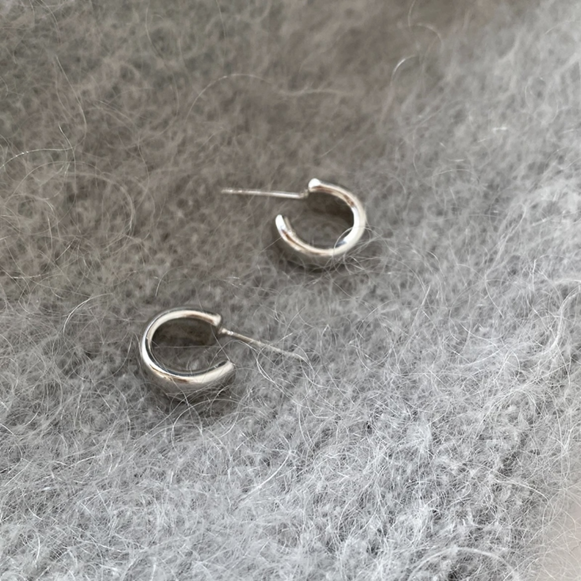925银耳饰 925银简约风耳钉气质百搭小众个性韩版光面复古