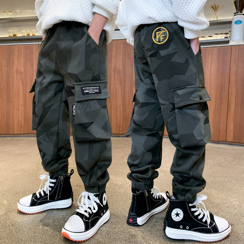 2024男童秋冬款裤子加绒迷彩工装裤中大童休闲长裤新款男孩儿童潮