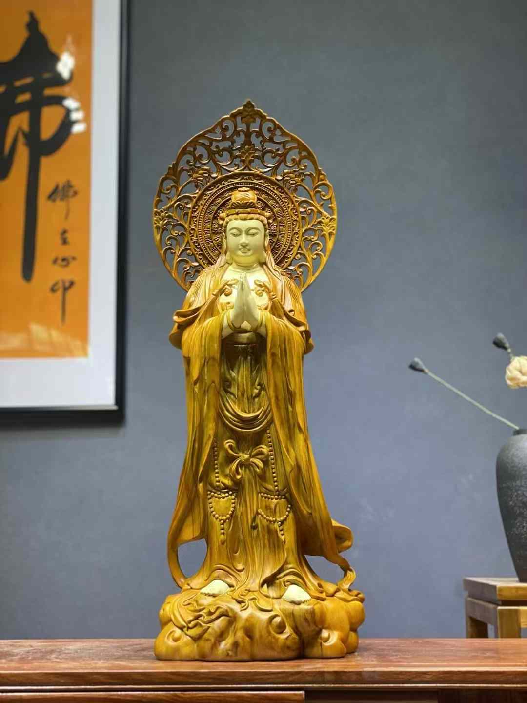 香樟木木雕祈福观音造像长32.宽22.高80厘米