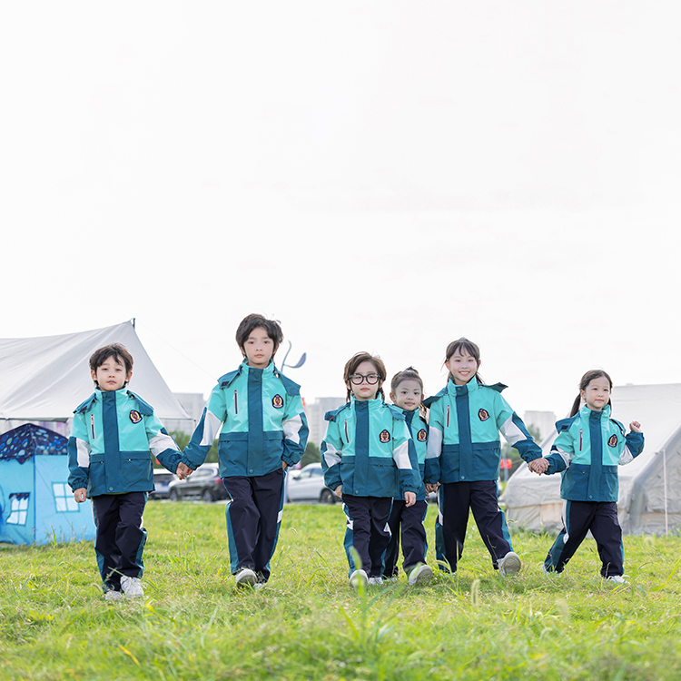秋冬款幼儿园园服套装小学生防水冲锋衣校服大班毕业季班服三件套
