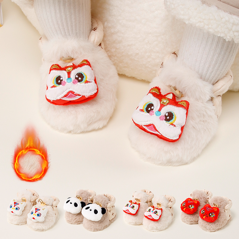 婴儿鞋袜加绒加厚保暖冬可爱公仔小龙鞋袜宝宝加毛袜套保暖防风