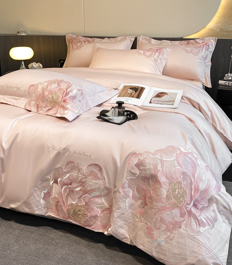 【沐梵家居】粉丝福利！轻奢纯色刺绣款全棉宽边加密四件套-花韵梦织