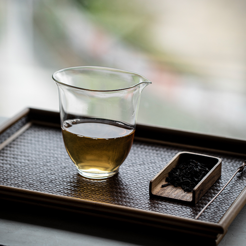 【三柒陶坊】耐热玻璃公道杯 禅意椭圆匀杯透明茶海公杯 分茶器