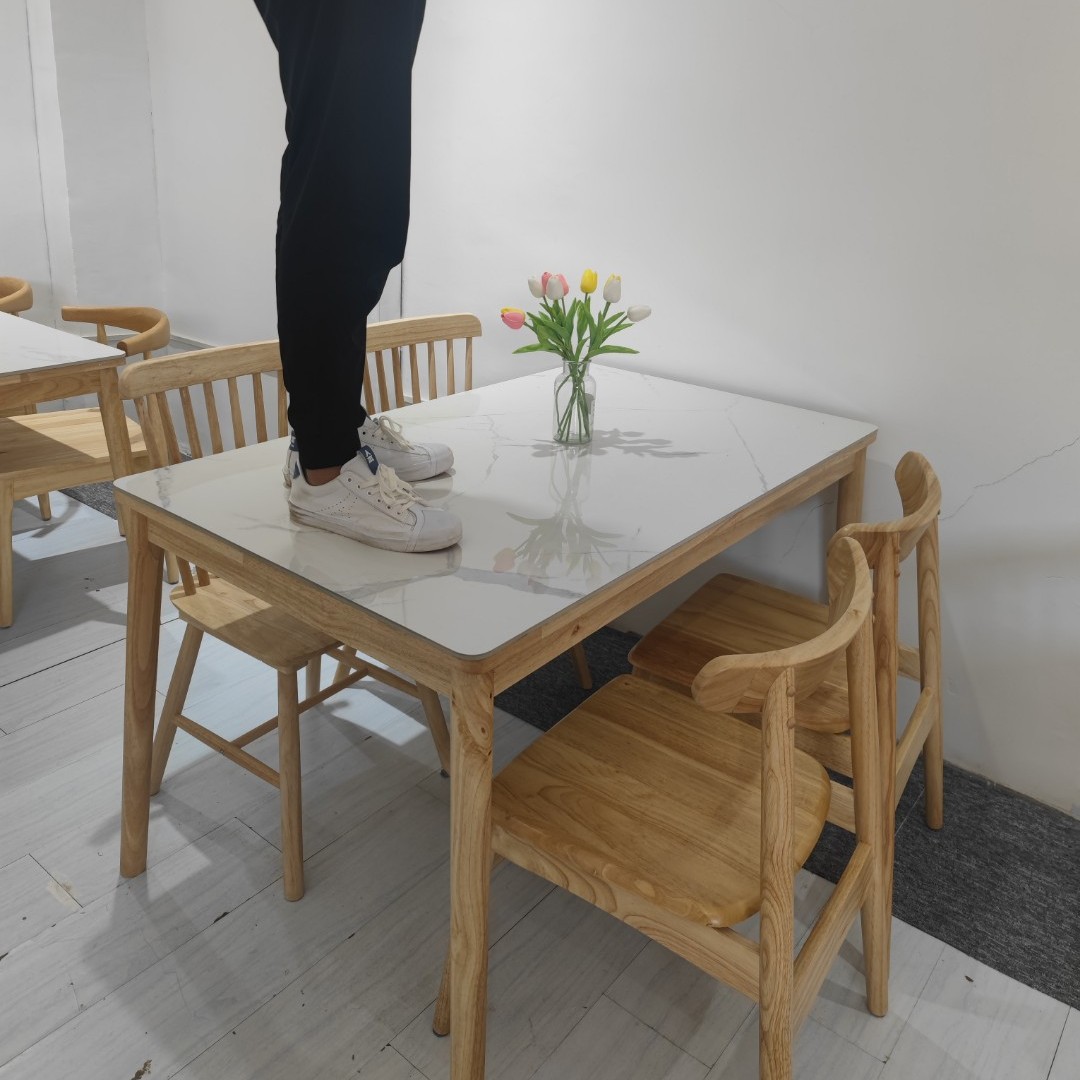 北欧实木岩板餐桌现代简约轻奢吃饭桌子长方形家用小户型桌椅组合