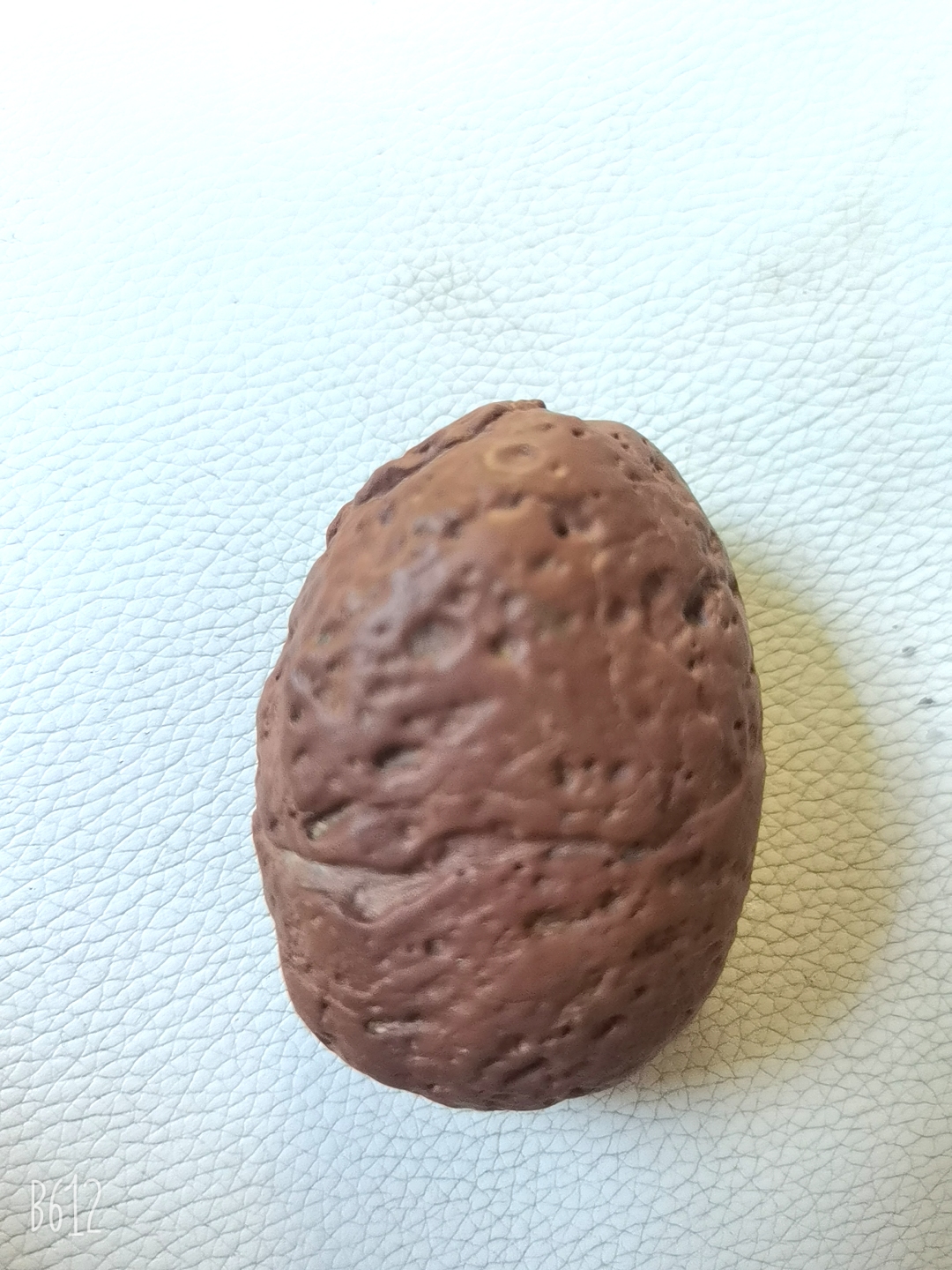 新疆老虎陶瓷密封纯手工全手工泥石，具有独特的风格，包浆厚重把件