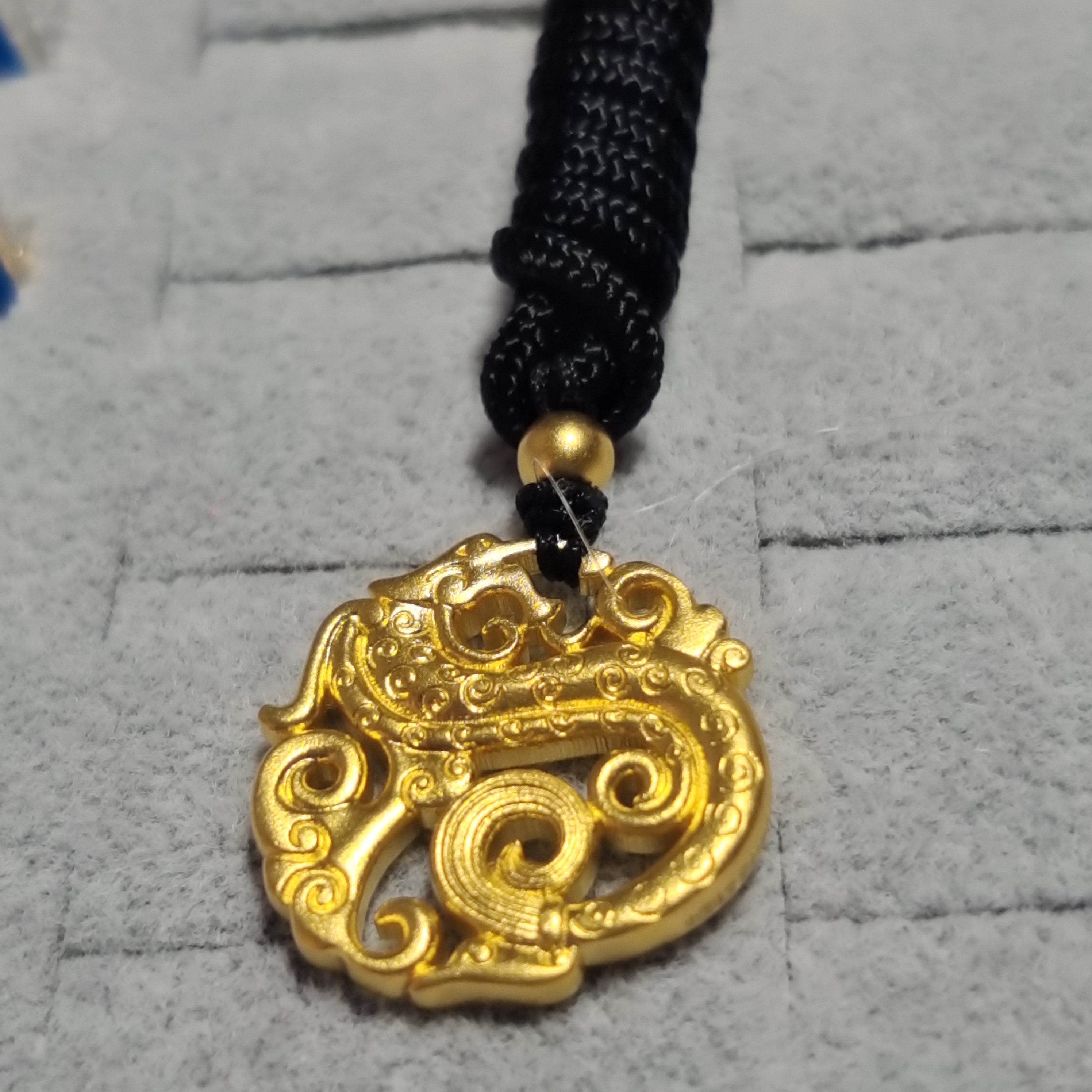 【周老板】足金古法祥云龙纹吊坠