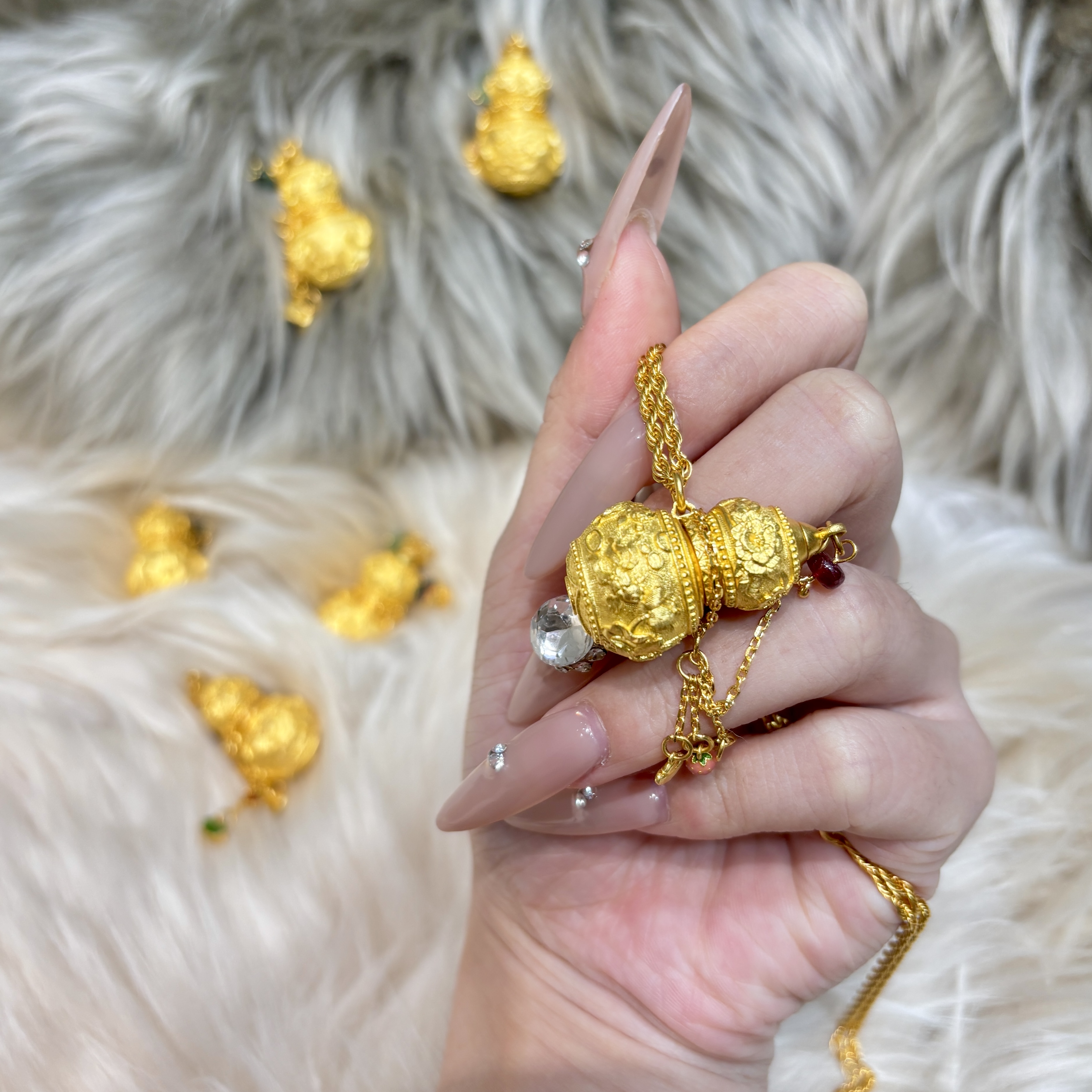 【不染】旺桂福传承珠宝足金999高浮雕錾刻不染葫芦单吊坠（可拧开）