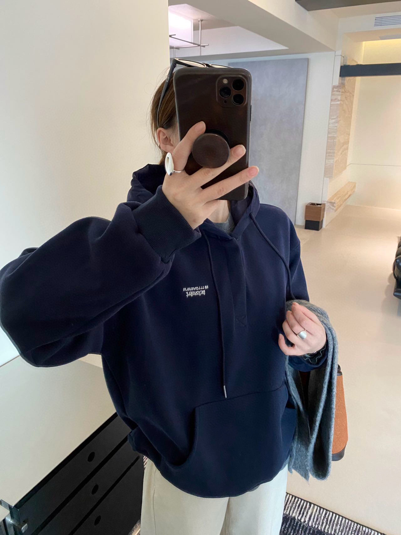 拼接帽子加绒卫衣帽衫