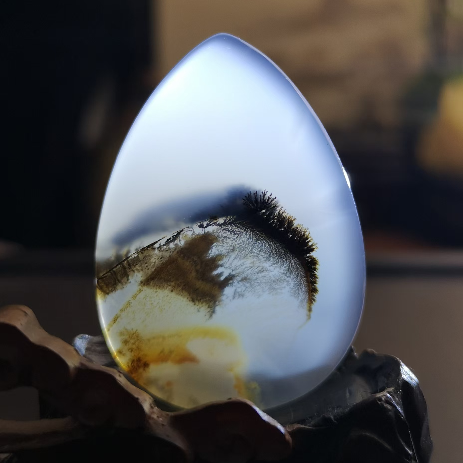 海洋玉髓--哈子水墨山（冰种），尺寸：45x32x7mm