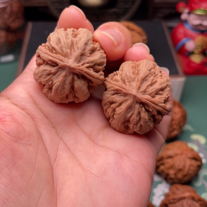 【闪购商品】文玩核桃吊坠33全品粗筋八棱