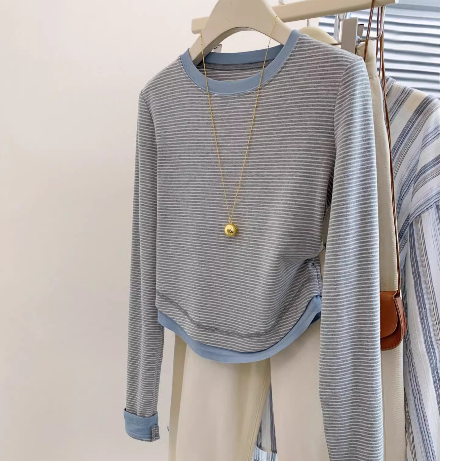 假两件条纹正肩短款长袖t恤女春秋秋季高级感打底衫2025新款上衣