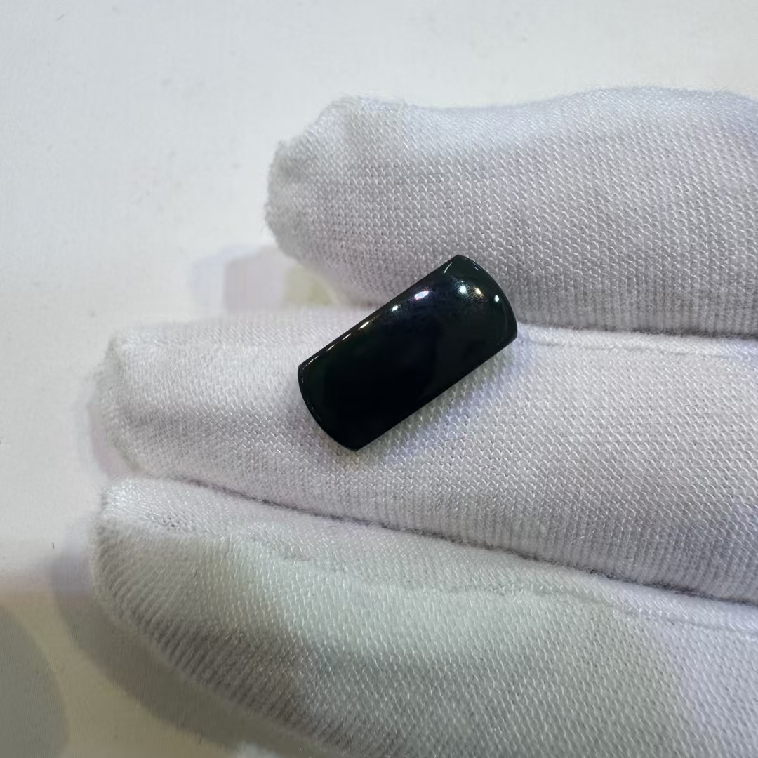 天然缅甸翡翠墨翠马鞍界面