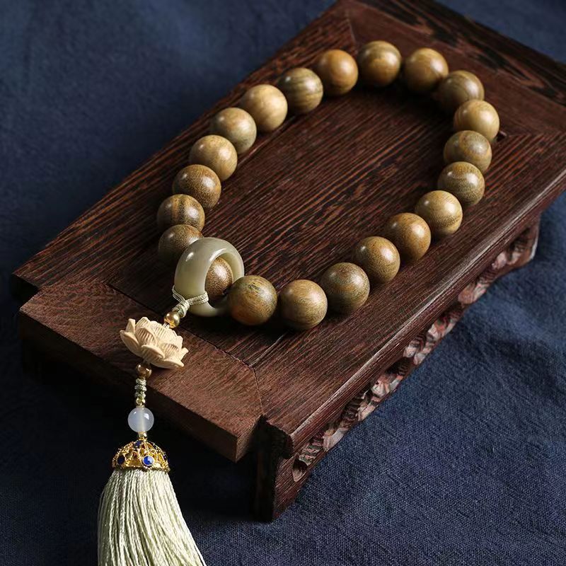  流苏莲花坠气质经典手串.