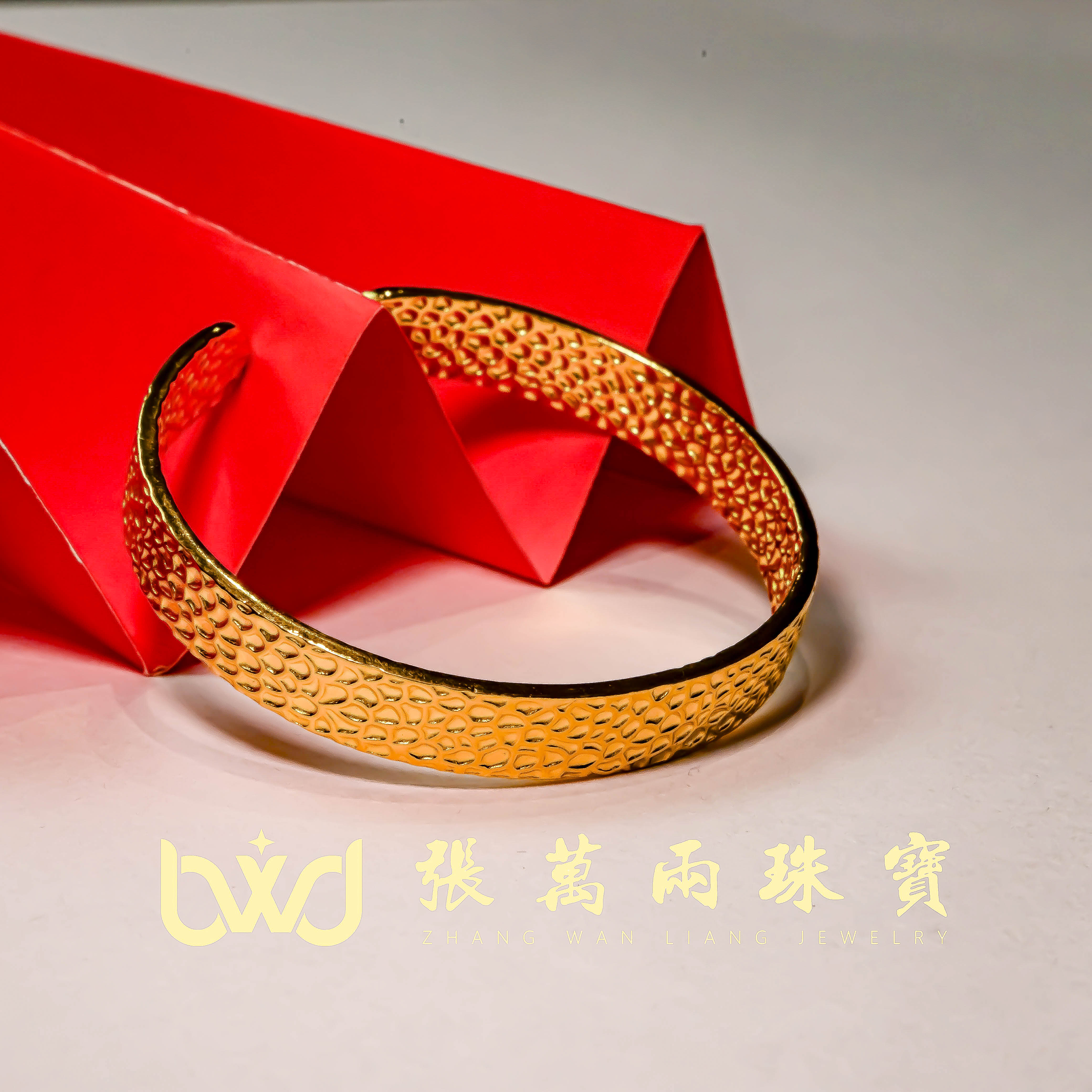 合金手镯 开口锤纹手镯时尚百搭