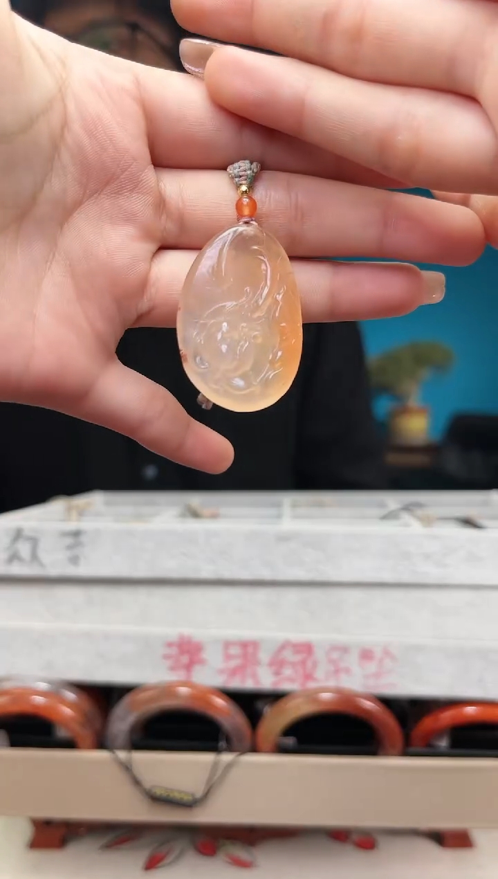 【闪购商品】玛瑙/玉髓颈饰未镶嵌吊坠