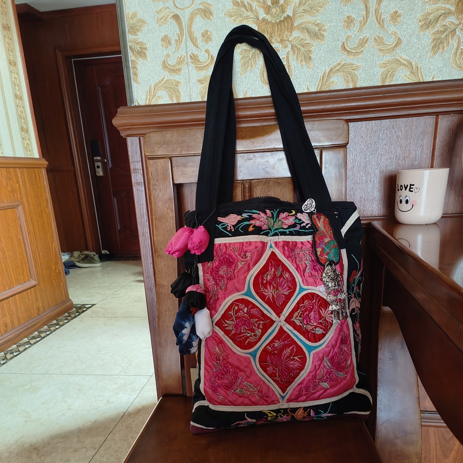 苗族老刺绣饰品，纯手工刺绣耳环