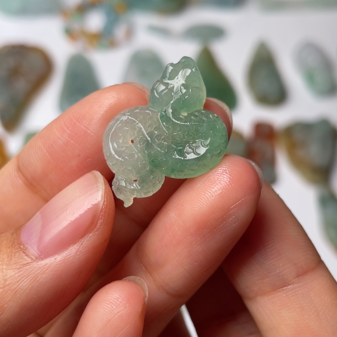 【闪购商品】定制翡翠未镶嵌手*手