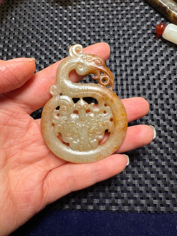 和田玉龙凤呈祥挂件