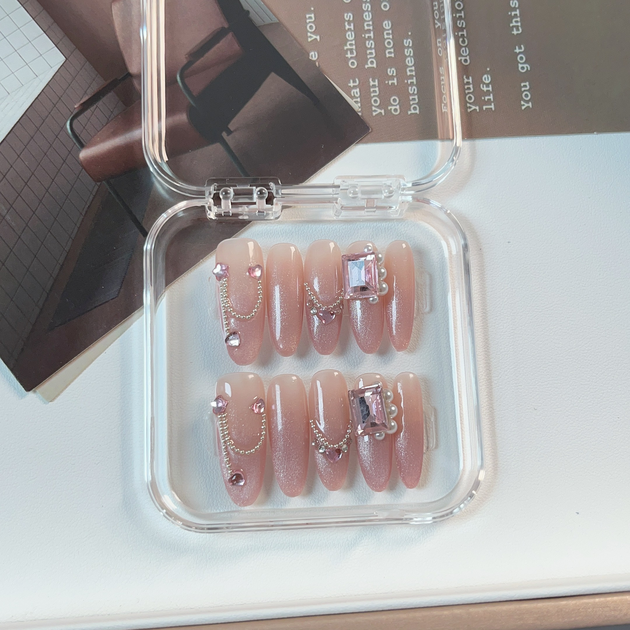 【粉黛】纯手工裸粉色猫眼超长穿戴甲椭圆显白高级美甲贴夏天轻奢风