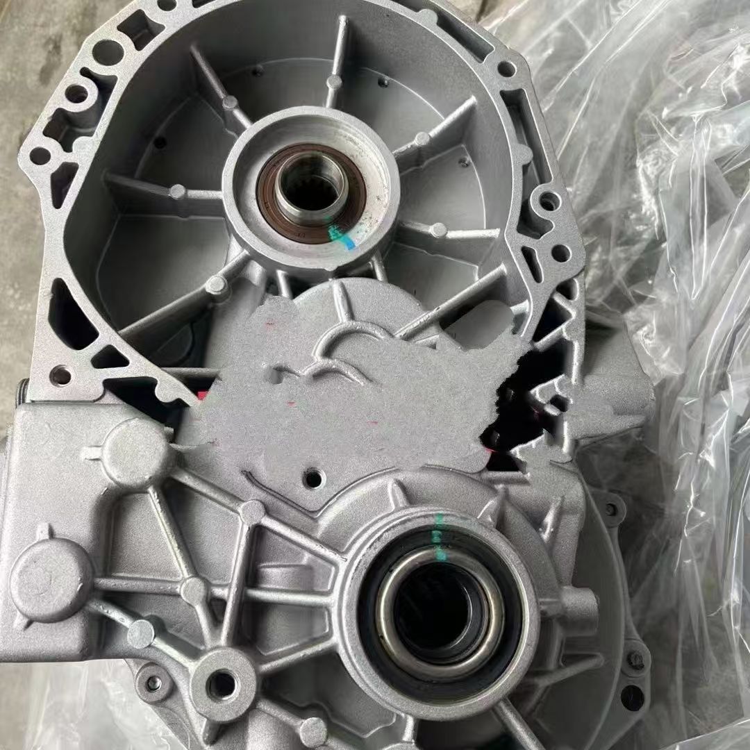 东风E70减速器总成