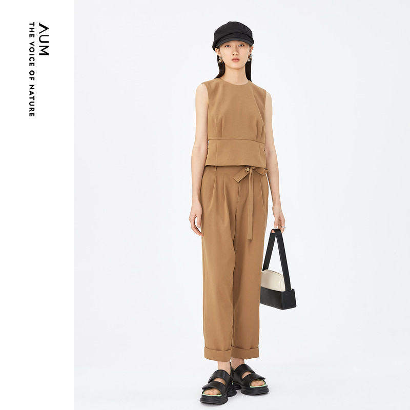 【晨晨甄选】AUM/噢姆夏季时尚休闲短款马甲M1DE24494套装