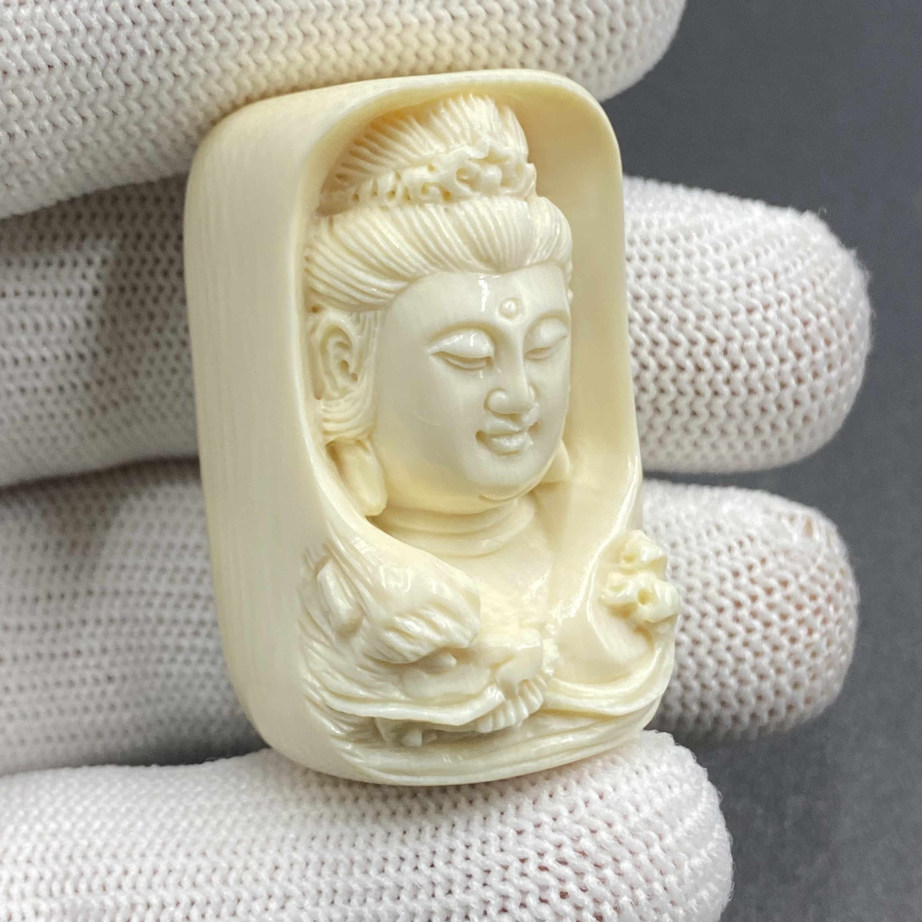 【假一赔四】39*25*19mm天然保真猛犸牙饰品观音挂件货号6254