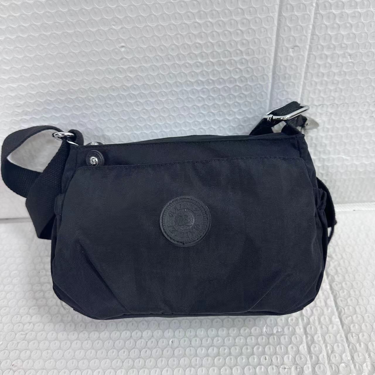 新款时尚单肩斜挎包2615-1