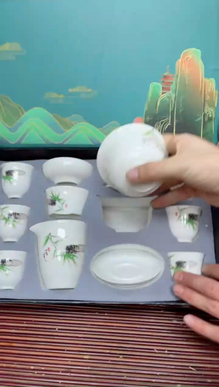 【闪购商品】瓷盖碗1