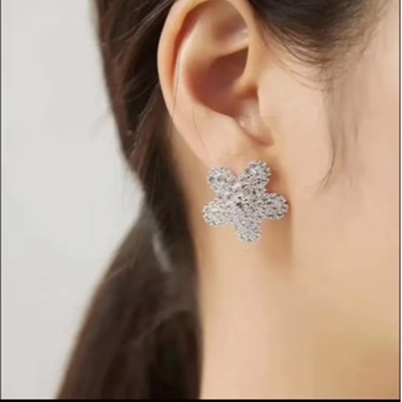 合金仿水晶耳饰 商场同款精致雪花耳钉5900470轻奢小众简约饰品女