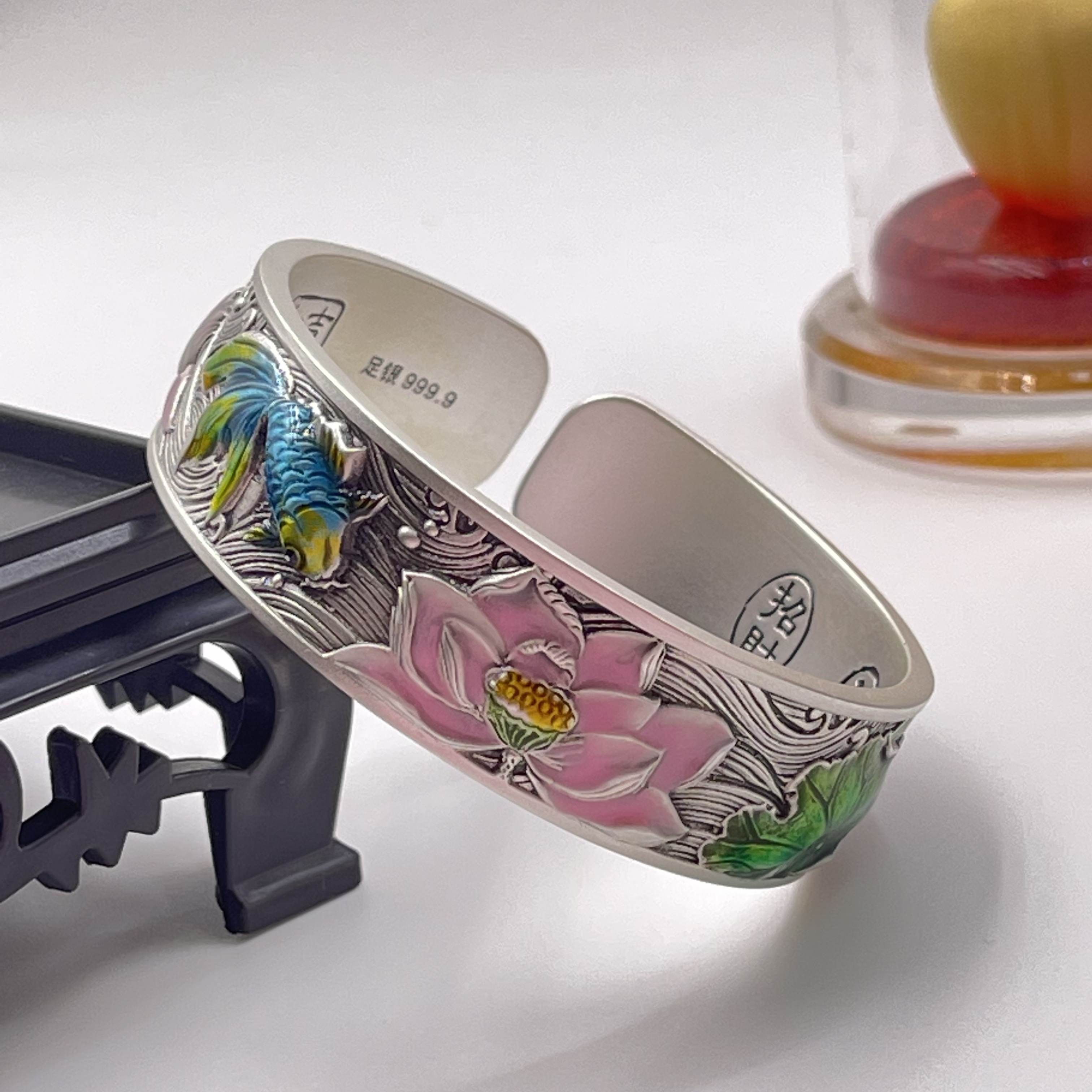 足银珐琅手镯 鱼戏莲手镯足银9999女开口复古珐琅彩宽版荷花银镯