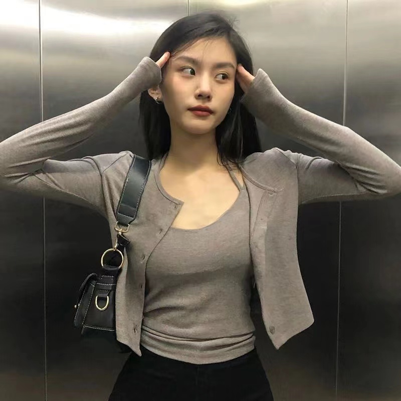 美式复古短款外套女春秋新款外穿百搭吊带背心辣妹修身两件套上衣